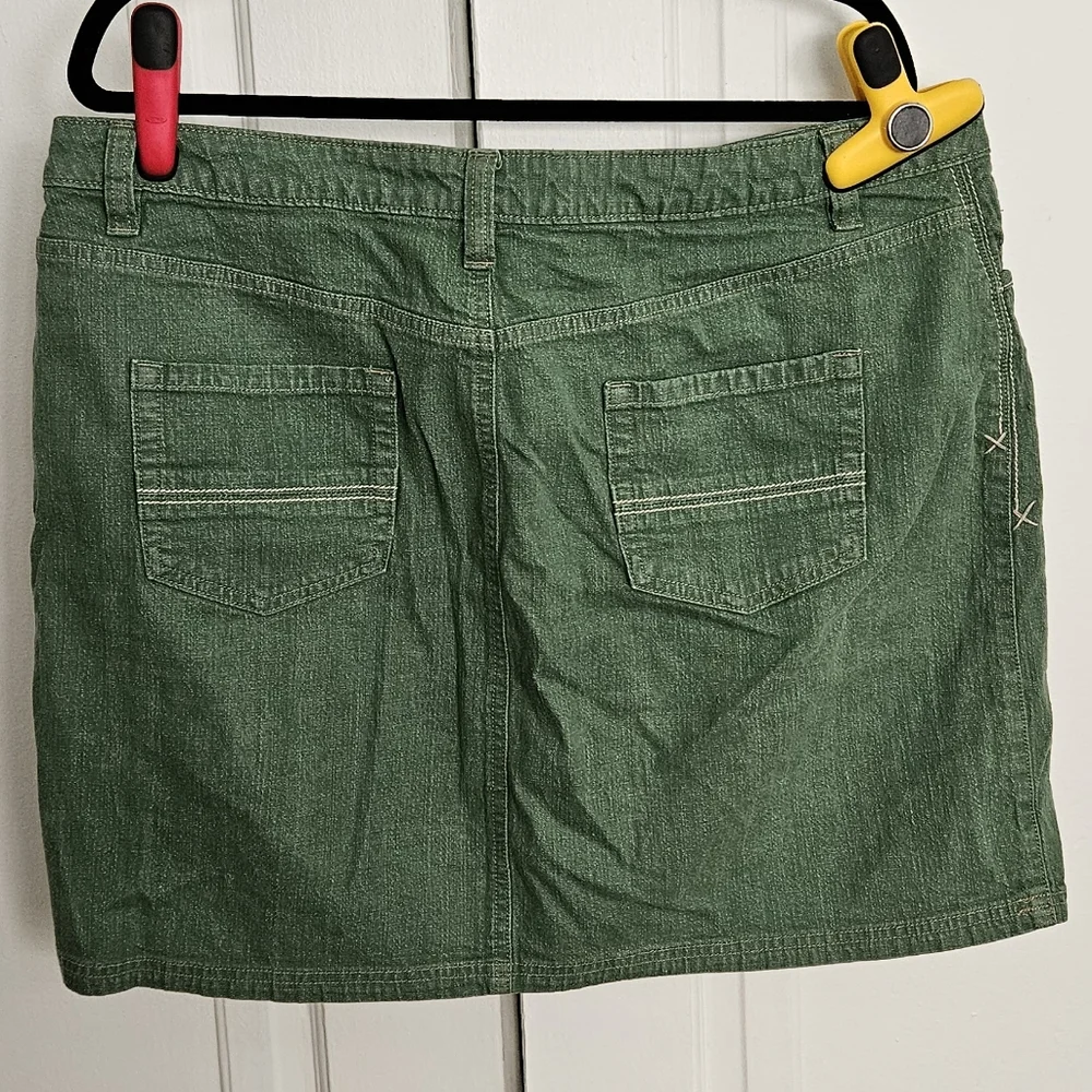 Denim mini skirt - Picture 3 of 3
